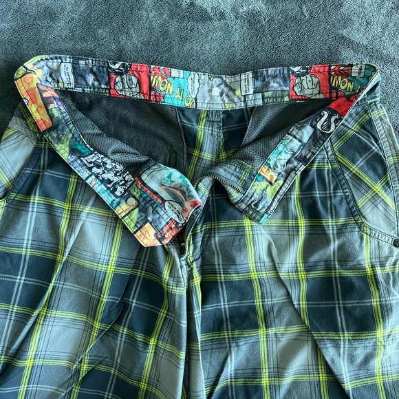 LULULEMON ATLÉTICA MENS SHORTS 34 - Picture 5 of 7